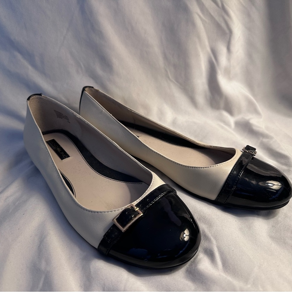 Elegant Black and White Women's Flats